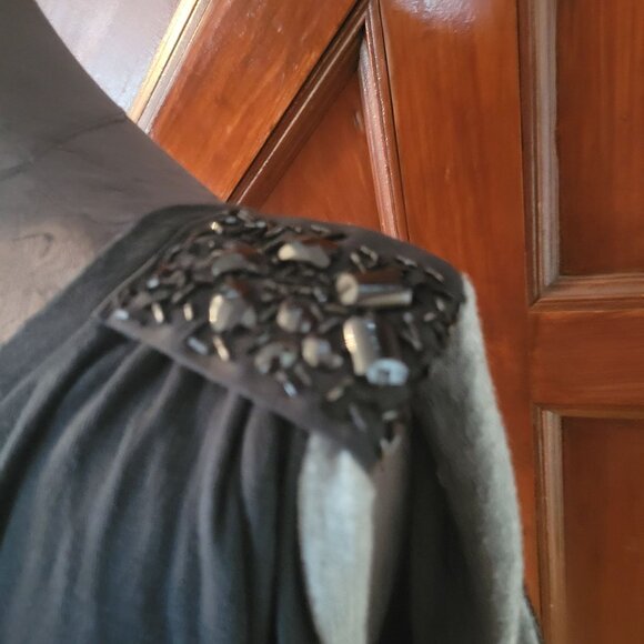 Gap Black Sleeveless Top With Beaded Shoulders Size XL - Picture 2 of 6